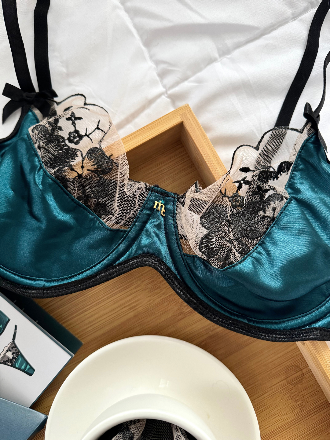 Set Aurora